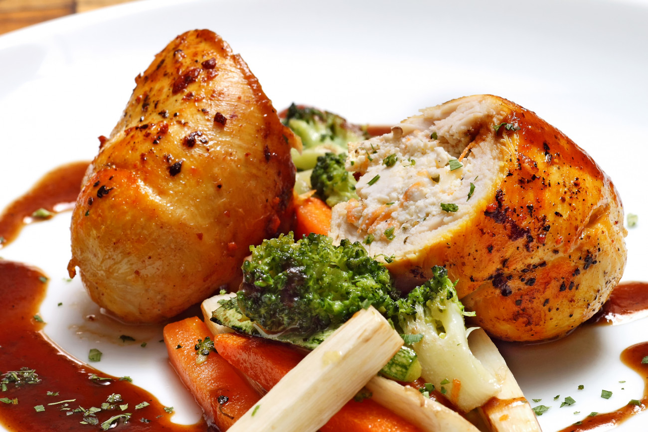 stuffed chicken with vegetables
